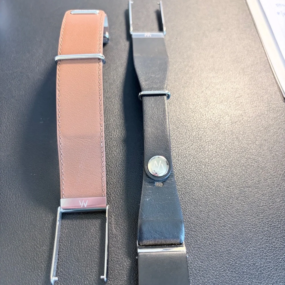 Whoop MG Fitness Tracker + 7 Bands (Small) + Wireless Power Pack